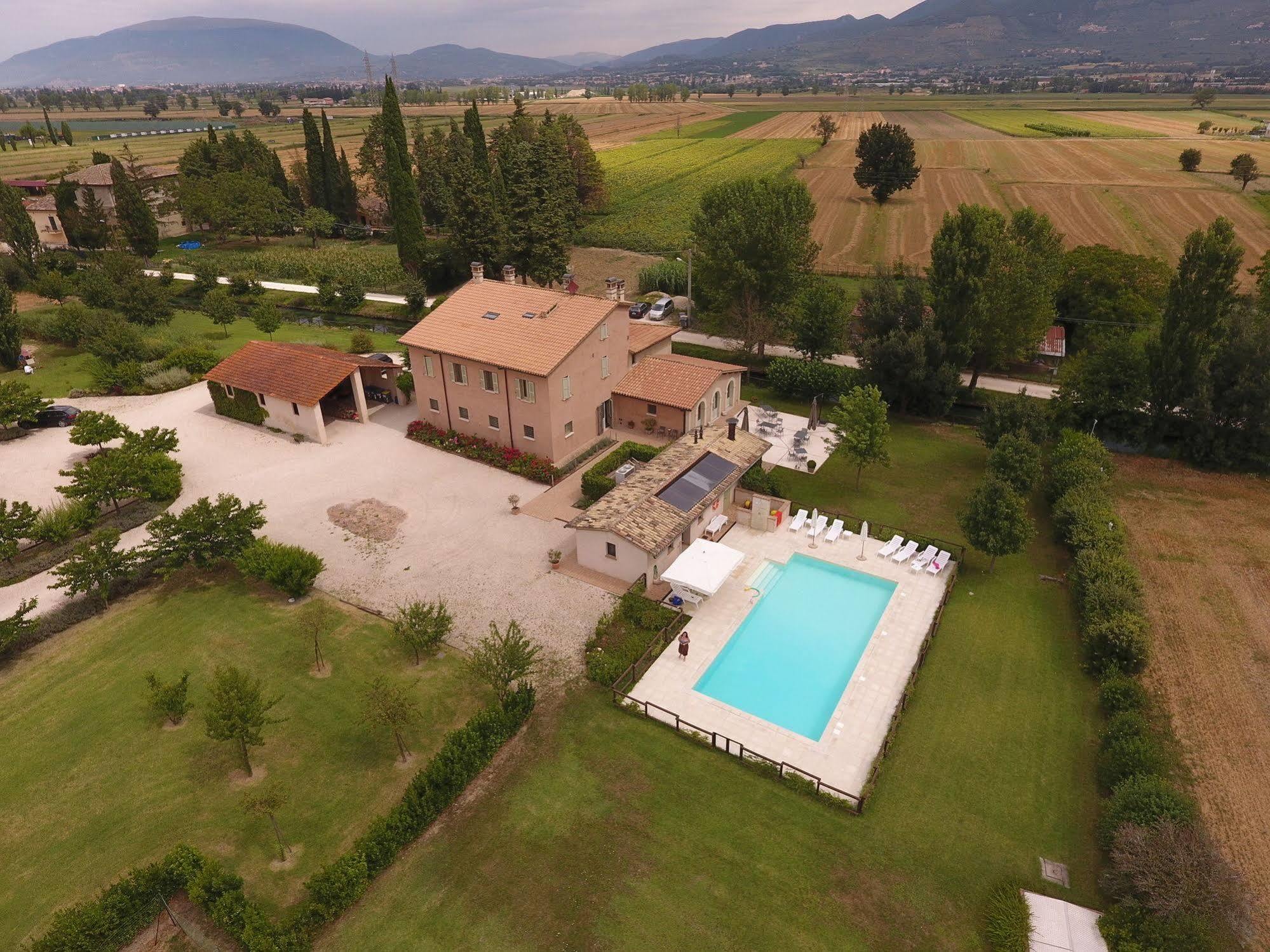 Country House Casco Dell'Acqua Trevi Exterior foto